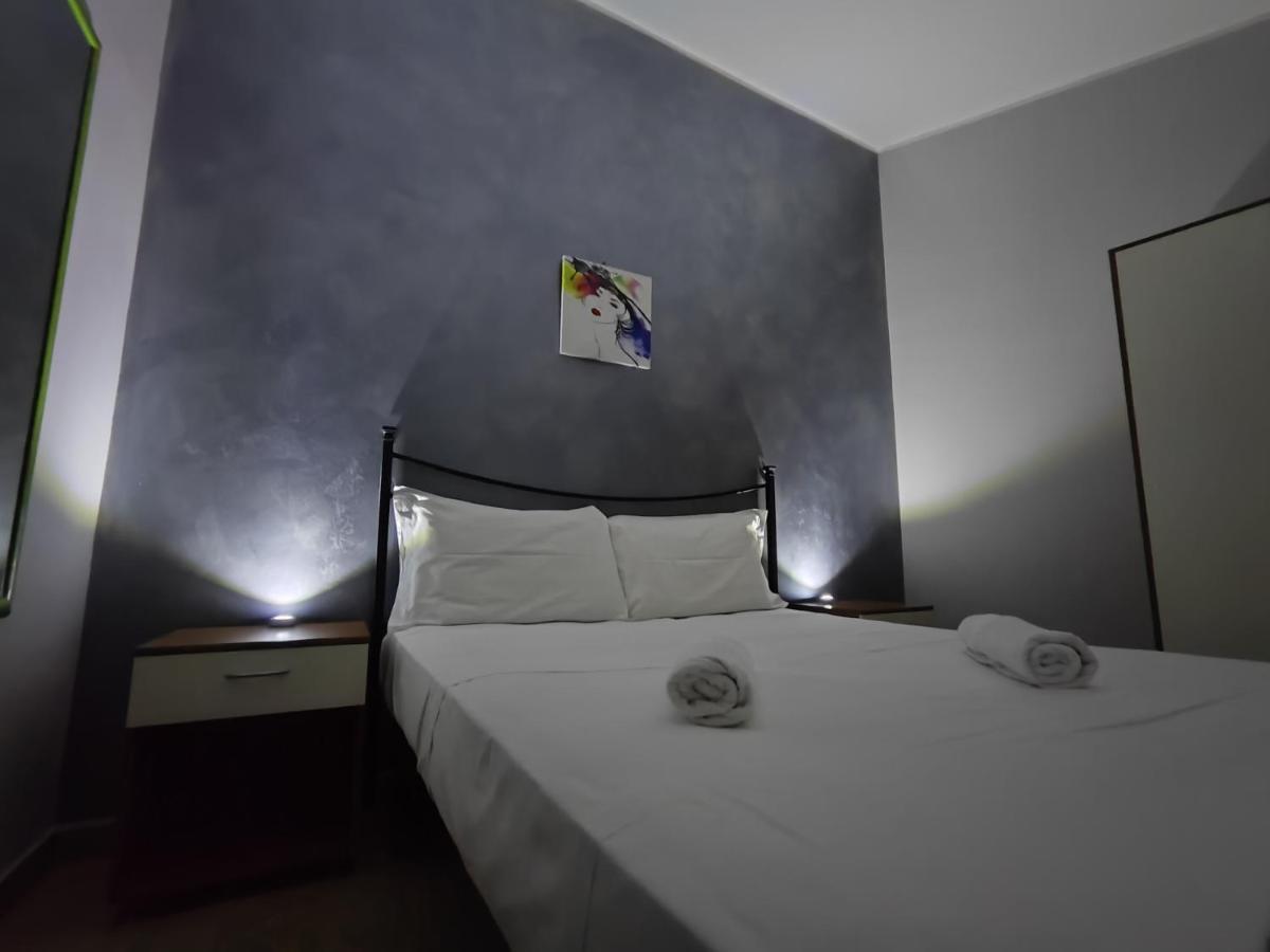 Sicily Travel Apartment'S 4 Giardini Naxos Eksteriør billede